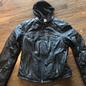 Miss Enthusiast 3-in-1 leather riding jacket.